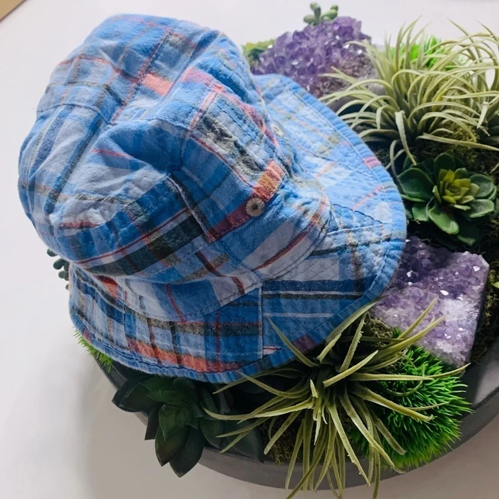 Children’s Place Infant 18 to 24 months Plaid blue bucket hat cotton reversible